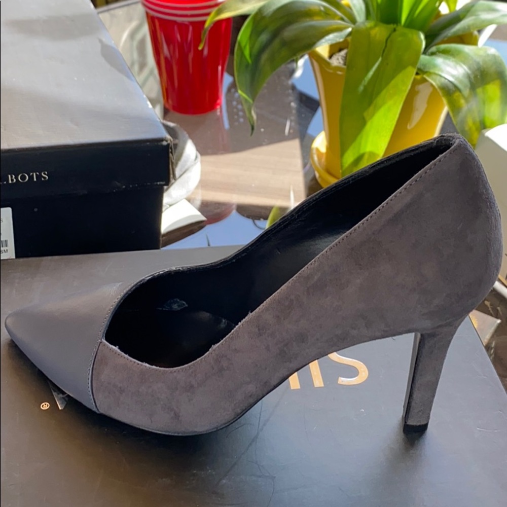 Gray Suede Pump